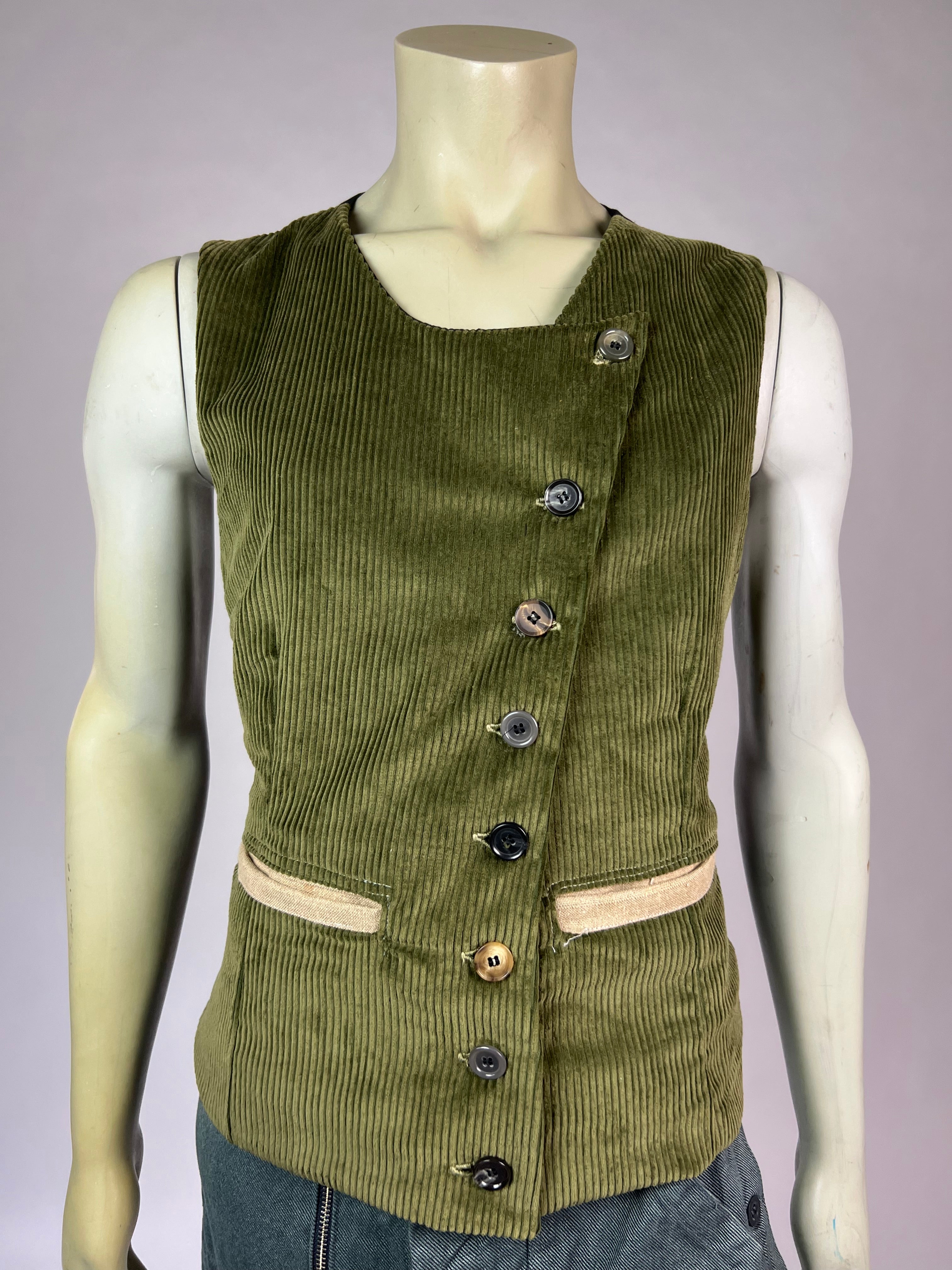 Cord Vest – Olive Edition